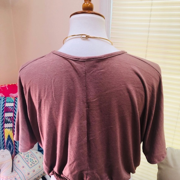 Cute Mocha cropped Top - Picture 3 of 5